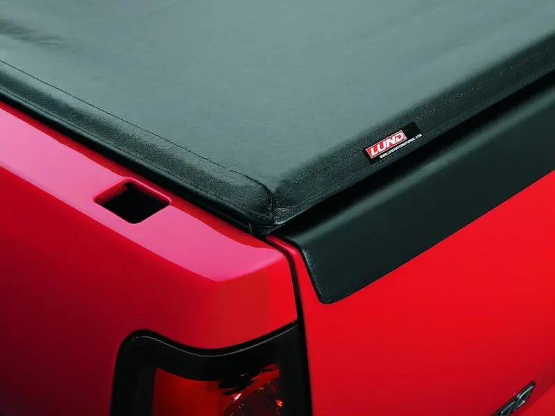 Lund 04-12 Chevy Colorado (5Ft. Bed) Genesis Roll Up Tonneau Cover - Black 1