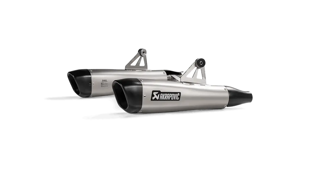 Akrapovic Slip-On Exhaust Triumph Bonneville T100 / T120 1